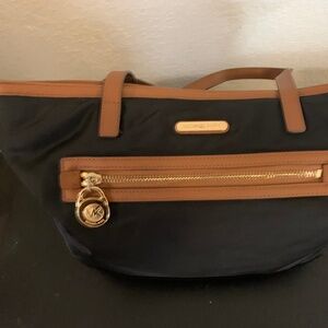 Micheal Kors Black and brown hand bag